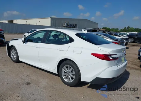 2025 Toyota Camry Le z USA, uszkodzony, nr VIN 4T1DAACK8SU118547